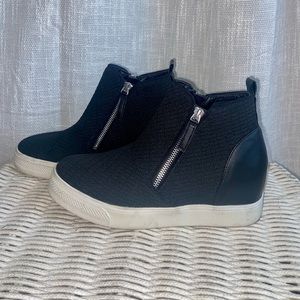 STEVE MADDEN PLATFORM ANKLE SNEAKERS | Size US 8.5